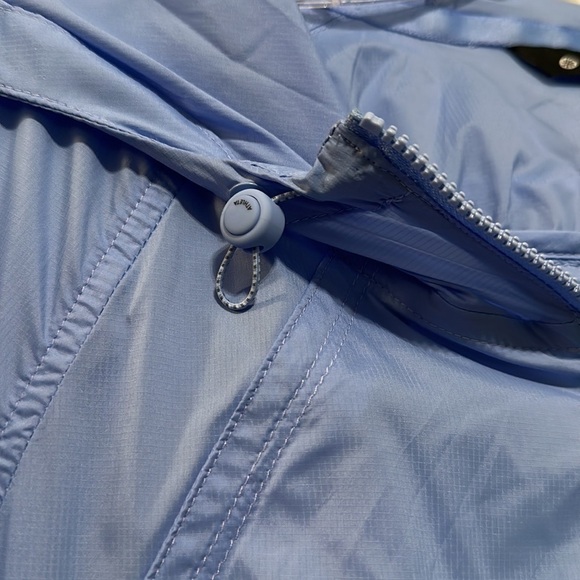 ATHLETA Expedition Ultra Lightweight Oversized Jacket Blue Size XXS - Picture 8 of 14